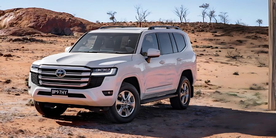 Toyota land cruiser 300