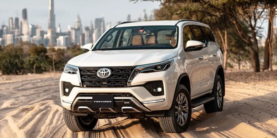 Top 10 mẫu xe 7 chỗ gầm cao hot nhất thị trường Việt Nam 2 Toyota Fortuner – ben bi giu gia tot